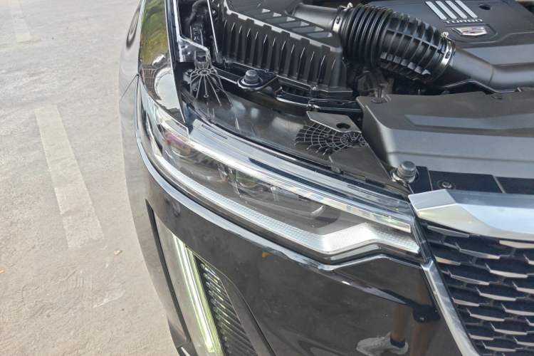 Used Cadillac XT6 2021 2.0T 7-Seater Four-Wheel Drive Luxury Version Right Front Headlight