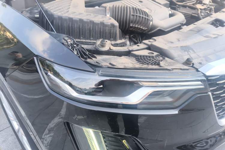 Used Cadillac XT6 2021 28T Six-Seater Four-Wheel-Drive Fashion Edition Right Front Headlight