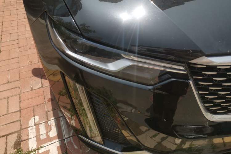 Used Cadillac XT6 2021 2.0T Seven-Seater Four-Wheel Drive Luxury Version Right Front Headlight
