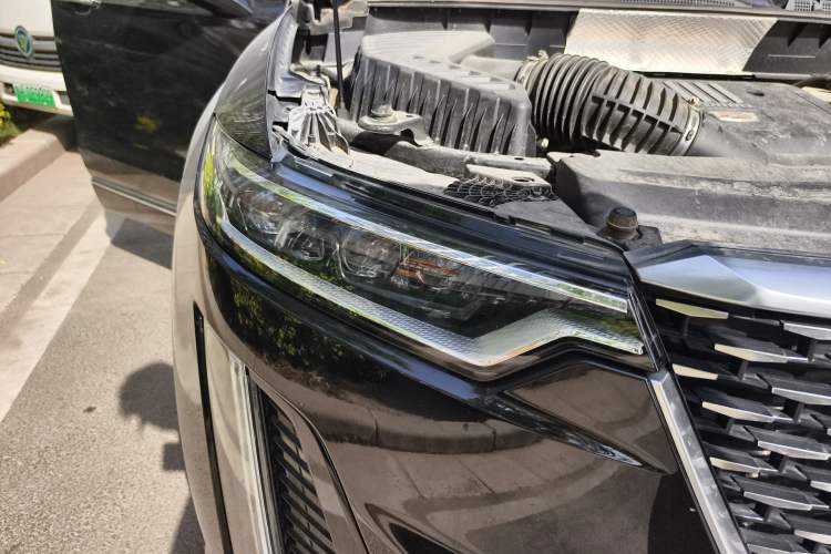 Used Cadillac XT6 2021 28T Six-Seater Luxury Version Right Front Headlight