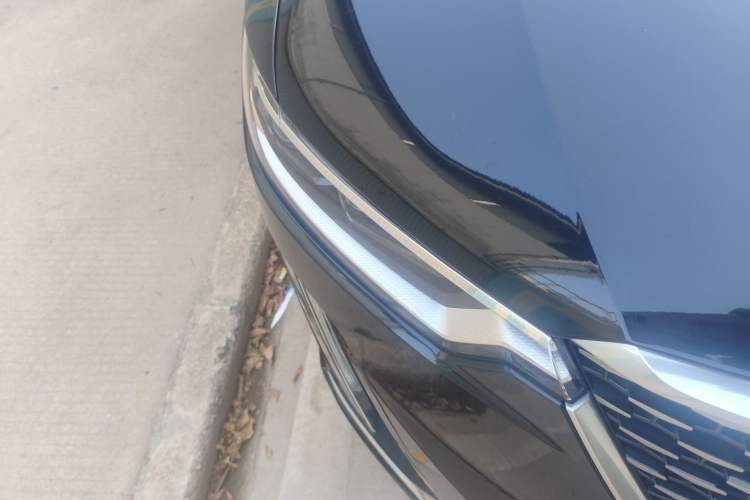 Used Cadillac XT6 2021 2.0T 6-Seater Two-Wheel Drive Luxury Version Right Front Headlight
