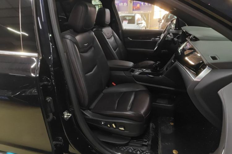 Used Cadillac XT6 2021 28T Six-Seater Luxury Version Right Front Seat
