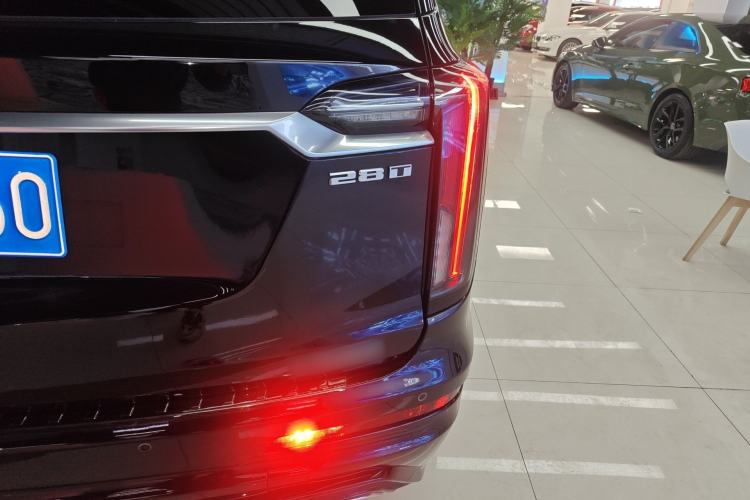 Used Cadillac XT6 2021 28T Six-Seater Luxury Sporty Enjoy-the-Comfort Safety Edition Right Rear Taillight