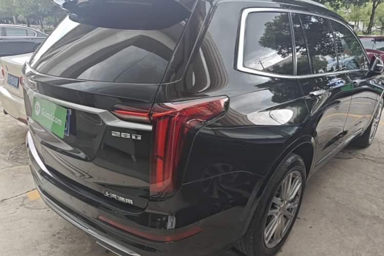 Used Cadillac XT6 2021 2.0T 7-Seater Two-Wheel-Drive Luxury Version Right Rear Taillight