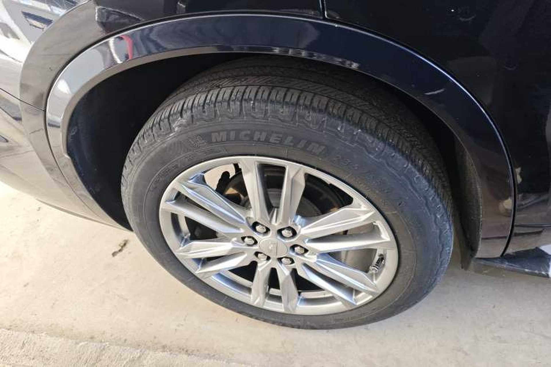 Used Cadillac XT6 2021 2.0T 7-Seater Four-Wheel Drive Luxury Version Right Rear Wheel Hub