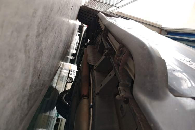 Used Cadillac XT6 2021 28T Six-Seater Four-Wheel-Drive Luxury Version Right Side Sill