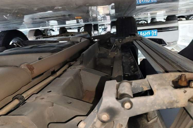 Used Cadillac XT6 2021 2.0T 6-Seater Two-Wheel Drive Luxury Version Right Side Sill