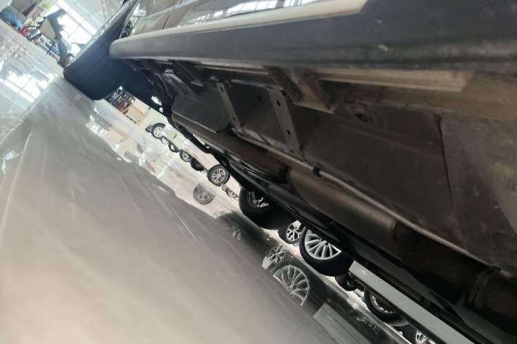 Used Cadillac XT6 2021 2.0T 7-Seater Four-Wheel Drive Luxury Version Right Side Sill