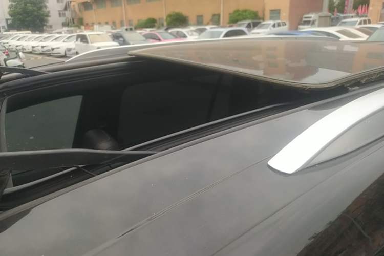 Used Cadillac XT6 2021 28T Six-Seater Fashion Edition Roof