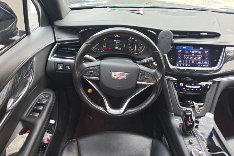 Used Cadillac XT6 2021 2.0T 7-Seater Four-Wheel Drive Luxury Version Steering Wheel