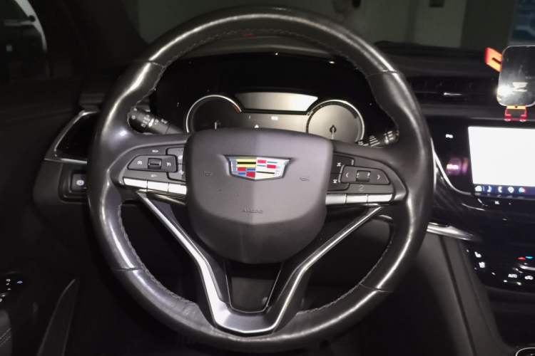 Used Cadillac XT6 2021 28T Six-Seater Four-Wheel-Drive Luxury Version Steering Wheel