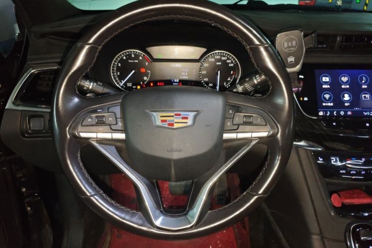 Used Cadillac XT6 2021 2.0T 7-Seater Two-Wheel-Drive Luxury Version Steering Wheel