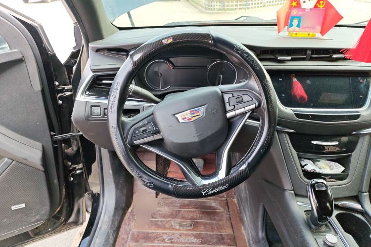 Used Cadillac XT6 2021 28T 7-Seater Four-Wheel Drive Luxury Version Steering Wheel