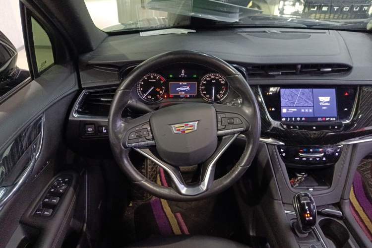 Used Cadillac XT6 2021 2.0T Six-Seater Four-Wheel-Drive Luxury Version Steering Wheel