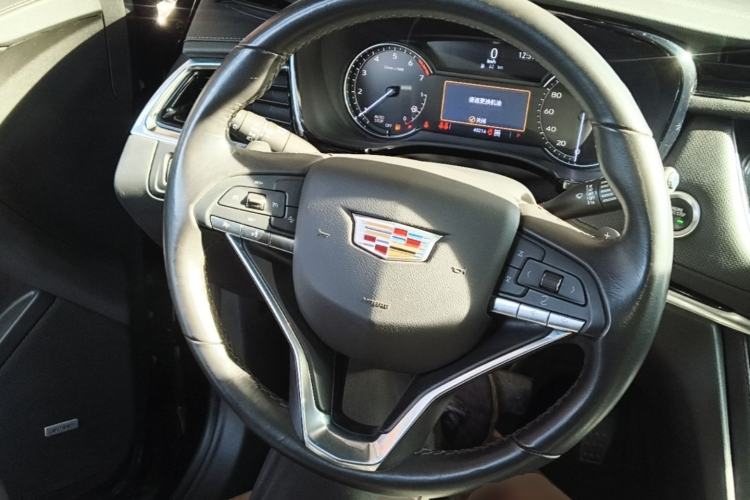 Used Cadillac XT6 2021 2.0T Six-Seater Four-Wheel-Drive Luxury Version Steering Wheel