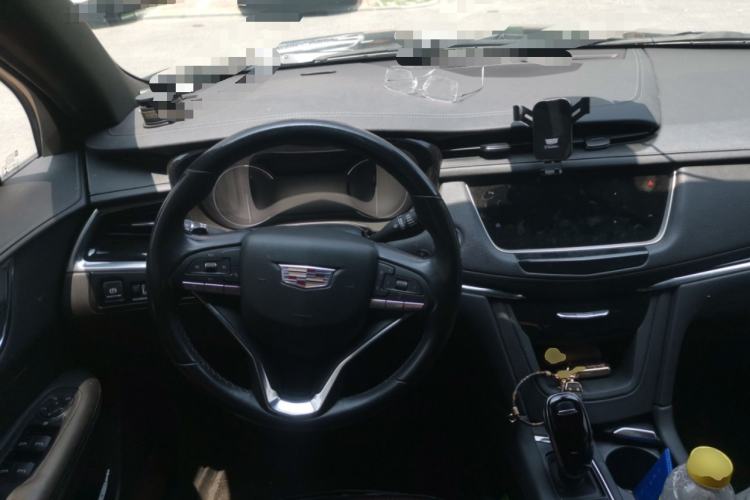 Used Cadillac XT6 2021 2.0T Seven-Seater Four-Wheel Drive Luxury Version Steering Wheel