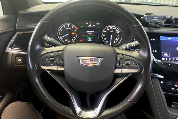 Used Cadillac XT6 2021 28T Six-Seater Luxury Version Steering Wheel