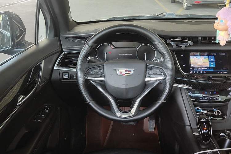 Used Cadillac XT6 2021 28T Six-Seater Four-Wheel-Drive Luxury Version Steering Wheel
