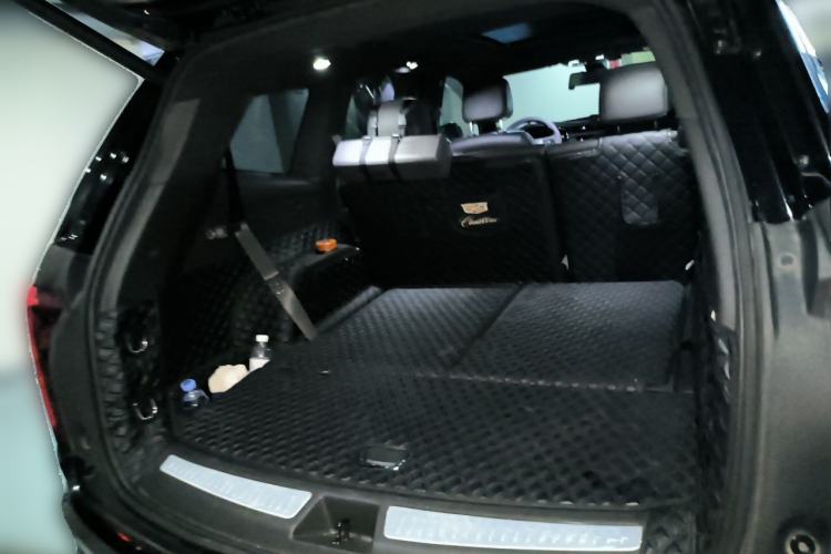 Used Cadillac XT6 2021 28T 7-Seater Four-Wheel Drive Luxury Version Trunk