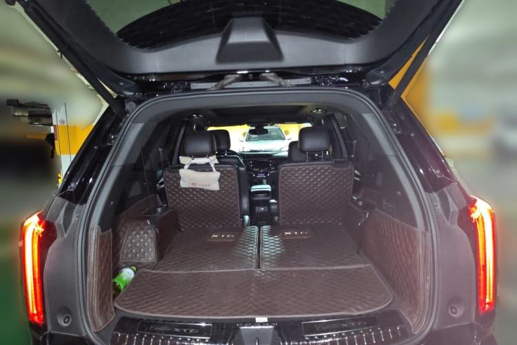 Used Cadillac XT6 2021 28T Six-Seater Four-Wheel-Drive Luxury Version Trunk