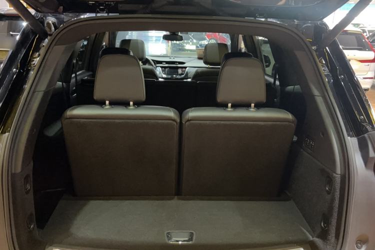 Used Cadillac XT6 2021 2.0T 7-Seater Four-Wheel Drive Luxury Version Trunk