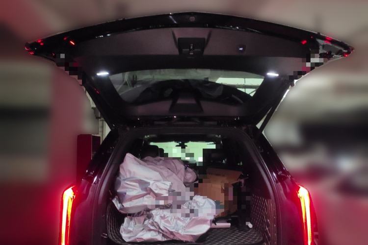 Used Cadillac XT6 2021 2.0T Six-Seater Four-Wheel-Drive Luxury Version Trunk