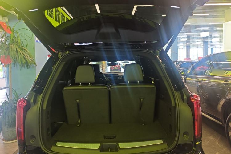 Used Cadillac XT6 2021 28T Six-Seater Fashion Edition Trunk