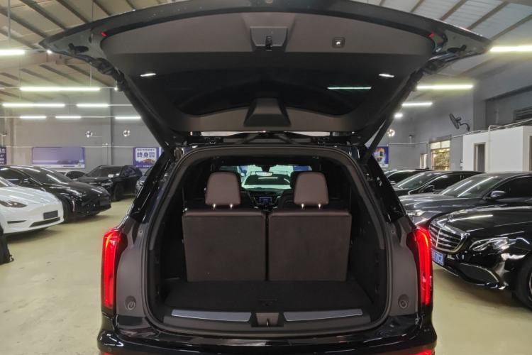 Used Cadillac XT6 2021 28T Six-Seater Luxury Version Trunk