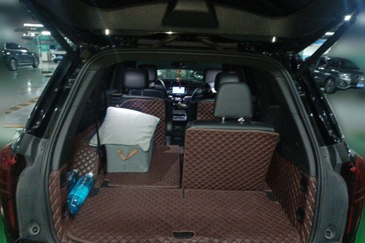 Used Cadillac XT6 2021 2.0T Six-Seater Four-Wheel-Drive Luxury Version Trunk
