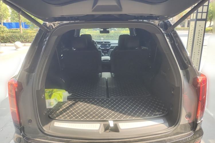 Used Cadillac XT6 2021 2.0T 6-Seater Two-Wheel Drive Luxury Version Trunk