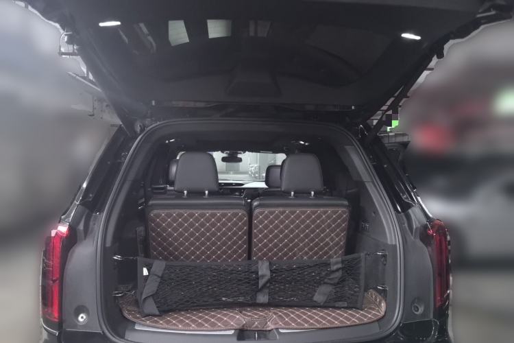 Used Cadillac XT6 2021 2.0T Six-Seater Four-Wheel-Drive Luxury Version Trunk