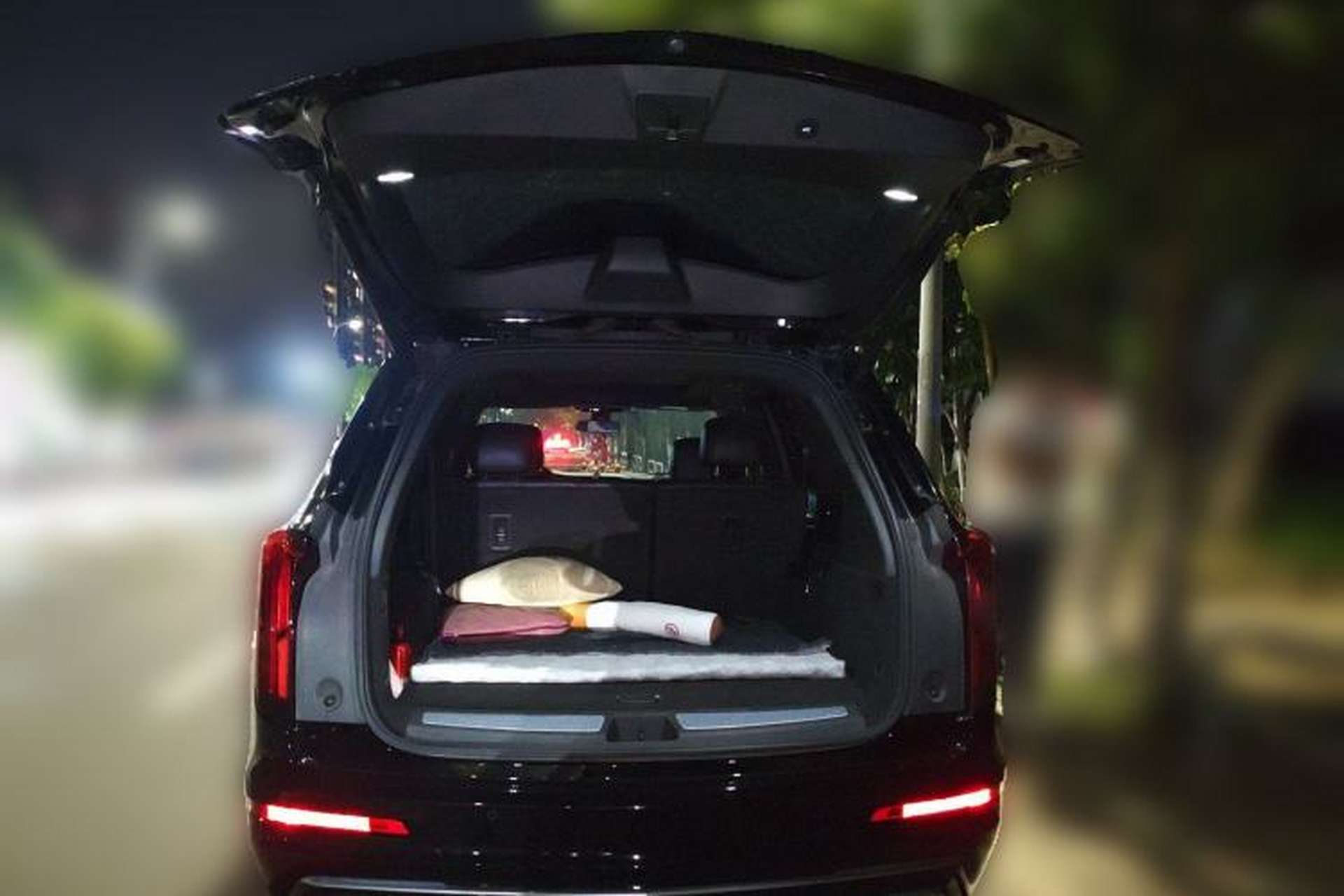 Used Cadillac XT6 2021 2.0T Seven-Seater Four-Wheel Drive Luxury Version Trunk