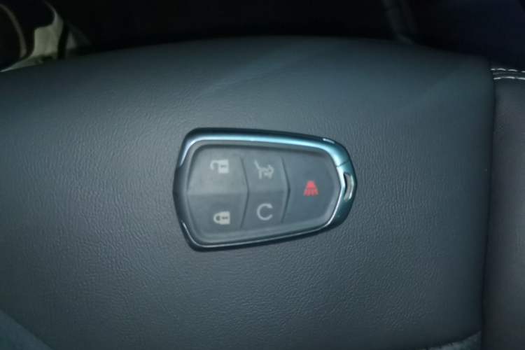 Used Cadillac XT6 2021 28T Six-Seater Four-Wheel-Drive Luxury Version Vehicle Key