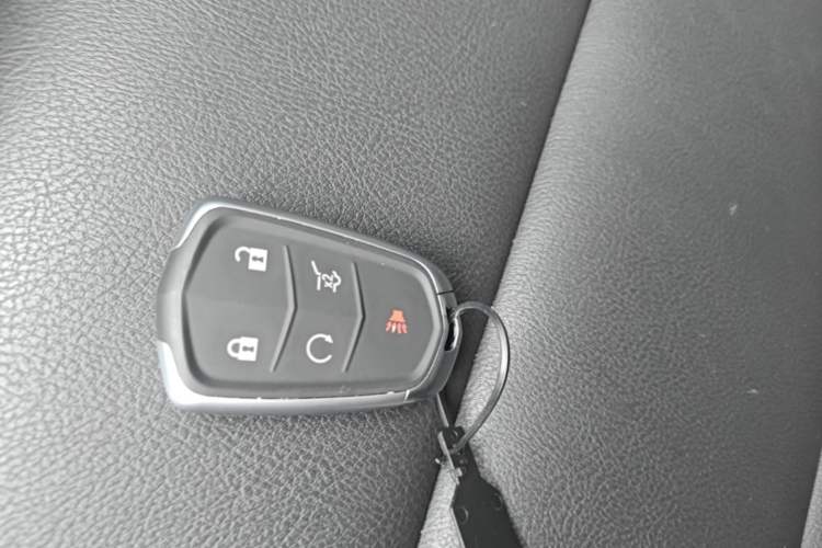 Used Cadillac XT6 2021 2.0T 7-Seater Two-Wheel-Drive Luxury Version Vehicle Key