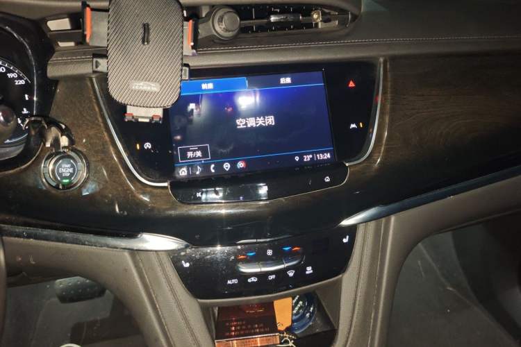 Used Cadillac XT6 2021 28T Six-Seater Luxury Version Audio And AC Panel