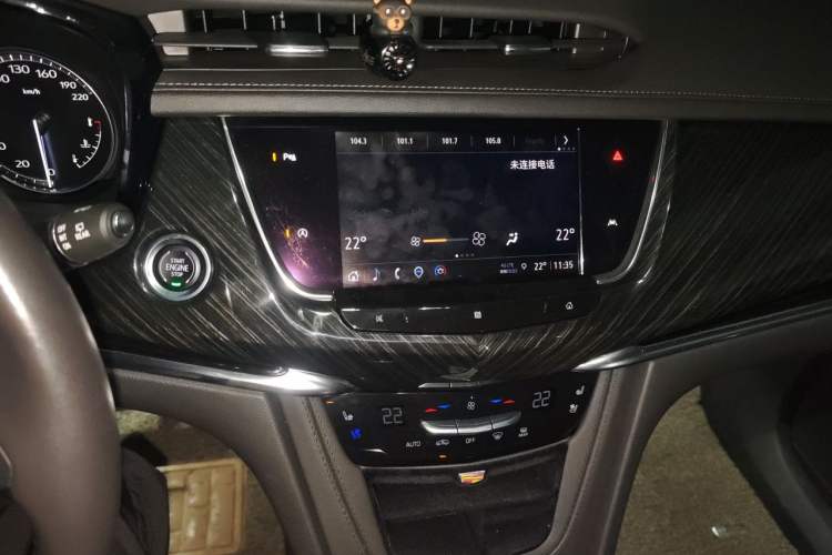 Used Cadillac XT6 2021 2.0T 7-Seater Four-Wheel Drive Luxury Version Audio And AC Panel