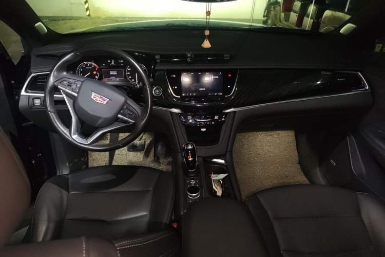 Used Cadillac XT6 2021 2.0T 7-Seater Four-Wheel Drive Luxury Version Center Console