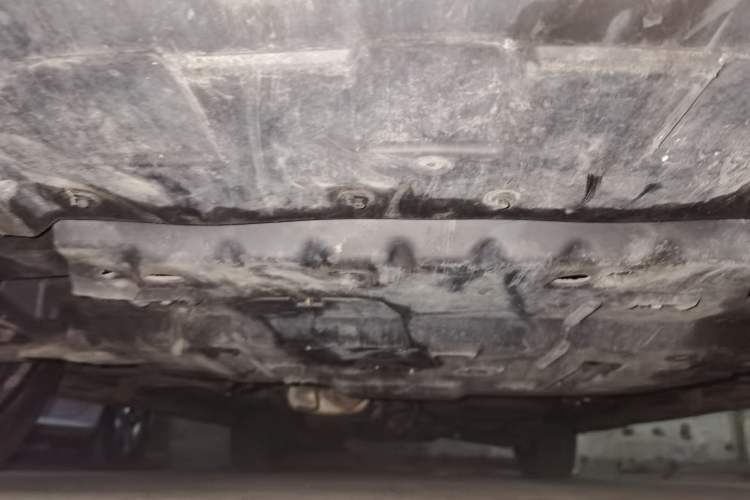 Used Cadillac XT6 2021 2.0T Six-Seater Four-Wheel-Drive Luxury Version Chassis Front