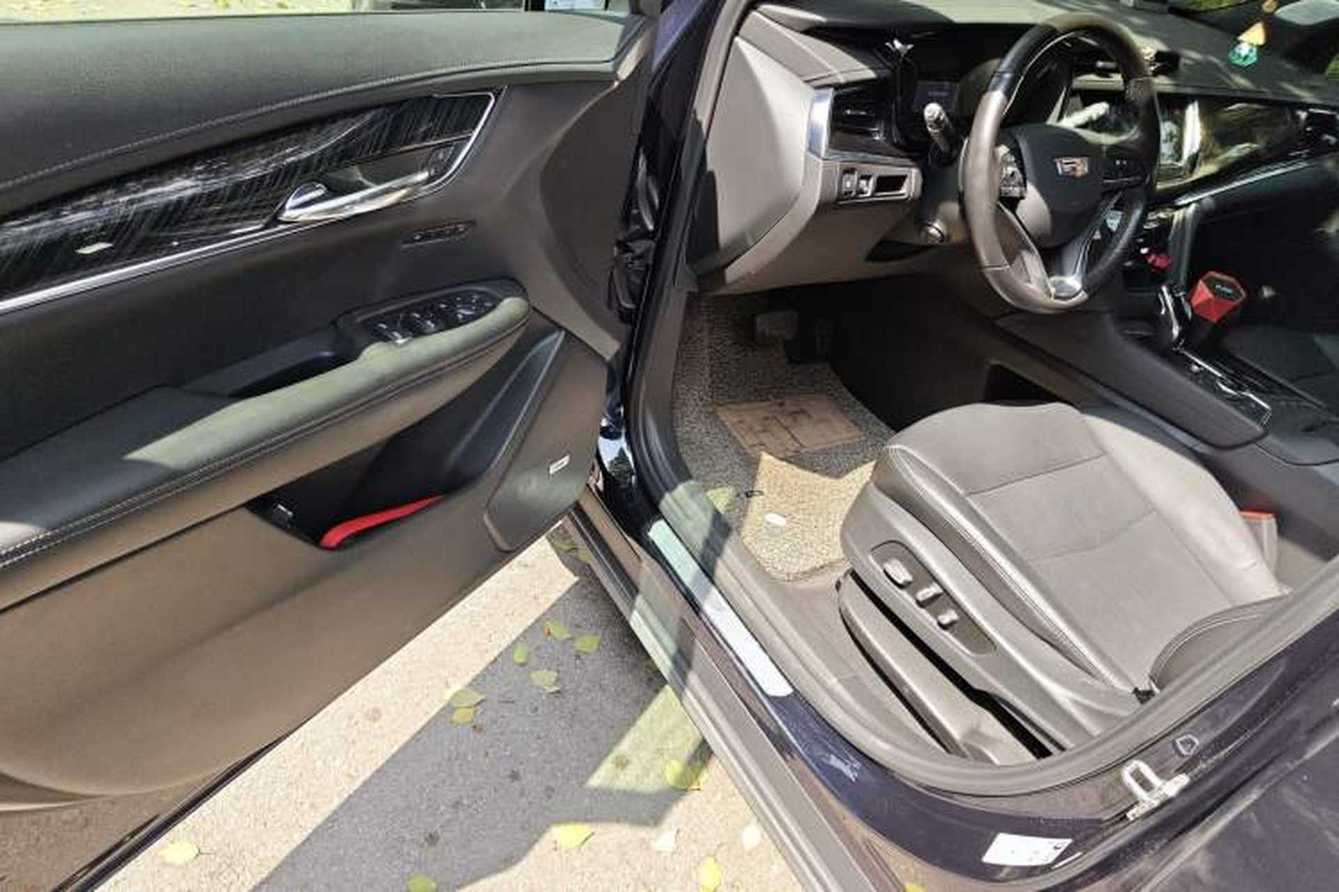 Used Cadillac XT6 2021 2.0T 7-Seater Four-Wheel Drive Luxury Version Driver Seat