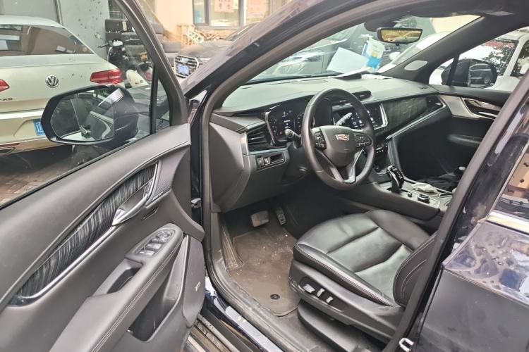 Used Cadillac XT6 2021 28T Six-Seater Four-Wheel-Drive Luxury Version Driver Seat