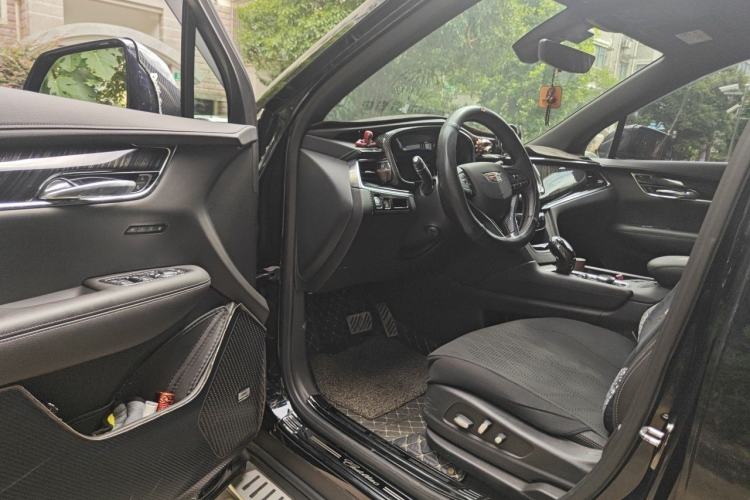 Used Cadillac XT6 2021 2.0T Six-Seater Four-Wheel-Drive Luxury Version Driver Seat
