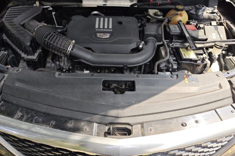 Used Cadillac XT6 2021 2.0T 7-Seater Four-Wheel Drive Luxury Version Engine Bay
