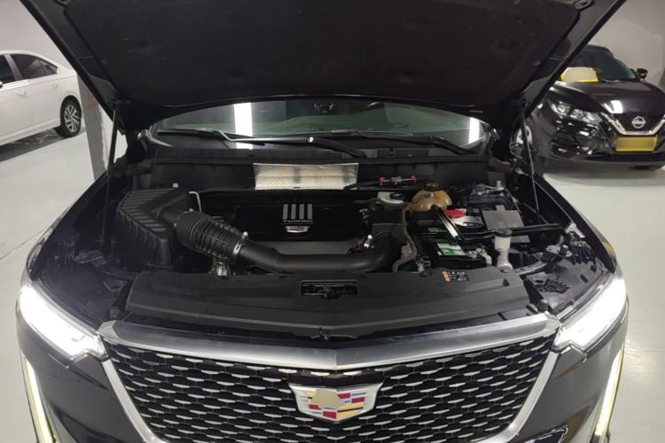 Used Cadillac XT6 2021 2.0T 6-Seater Two-Wheel Drive Luxury Version Engine Bay