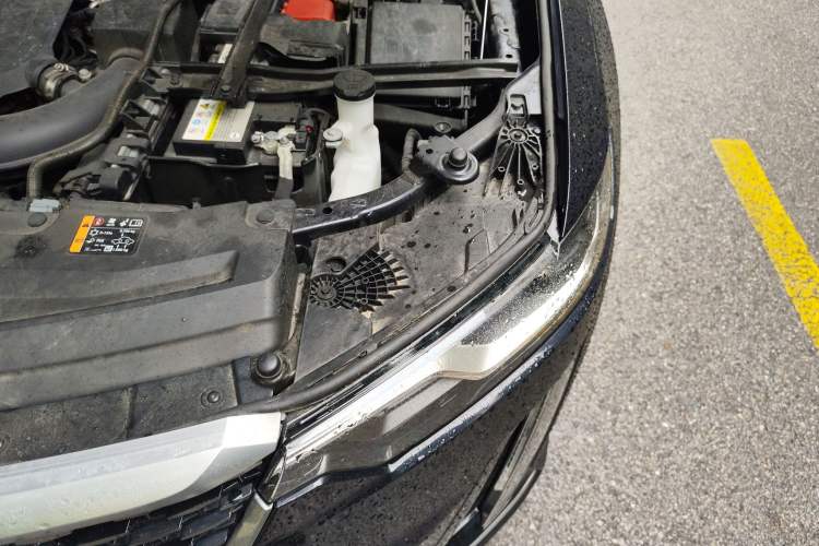 Used Cadillac XT6 2021 28T Seven-Seater Fashion Edition Engine Bay Left