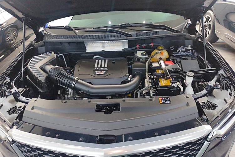 Used Cadillac XT6 2021 2.0T 6-Seater Two-Wheel Drive Luxury Version Engine Bay