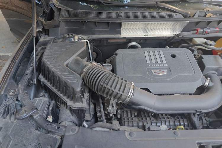 Used Cadillac XT6 2021 2.0T 7-Seater Four-Wheel Drive Luxury Version Engine Bay Right
