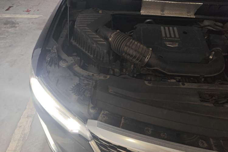 Used Cadillac XT6 2021 28T Six-Seater Four-Wheel-Drive Luxury Version Engine Bay Right