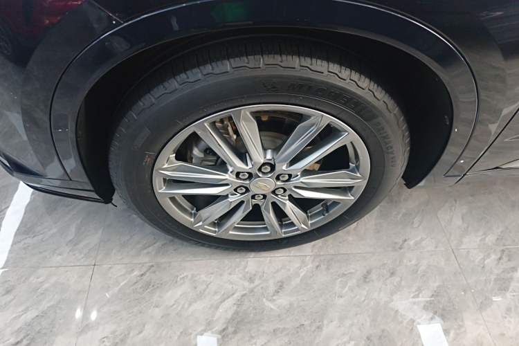 Used Cadillac XT6 2021 2.0T 6-Seater Two-Wheel Drive Luxury Version Exterior 4