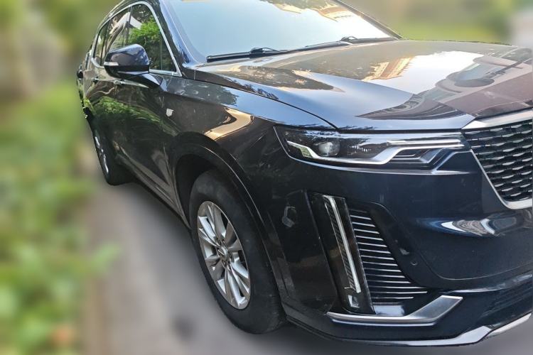 Used Cadillac XT6 2021 2.0T Six-Seater Four-Wheel-Drive Luxury Version Front Right 45 Deg