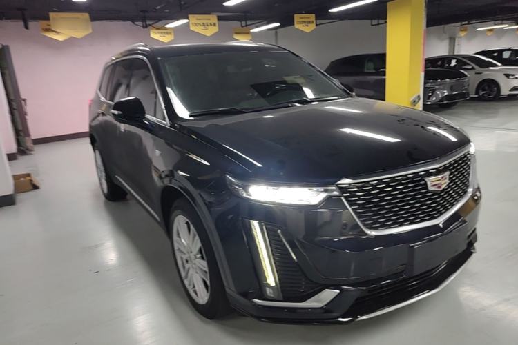 Used Cadillac XT6 2021 2.0T 6-Seater Two-Wheel Drive Luxury Version Front Right 45 Deg